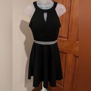 NEW NWOT EMERALD SUNDAE COCKTAIL DRESS BLACK WITH RHINESTONE ACCENTS SIZE SMALL